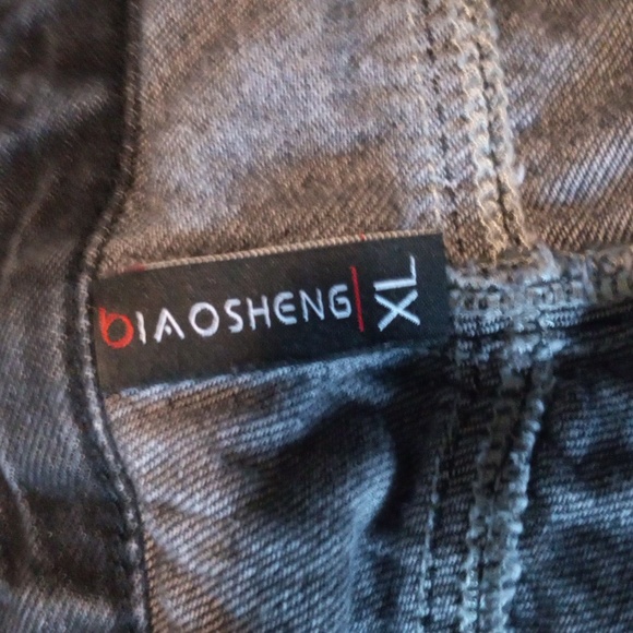 Basic L biaosheng black straight leg jeans - Picture 3 of 3